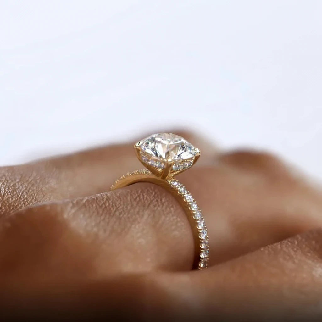Bague en Moissanite 2 Carats – Éclat de l’Amour Éternel
